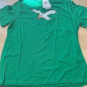 NFL Green Team Shirt with Logo Tag